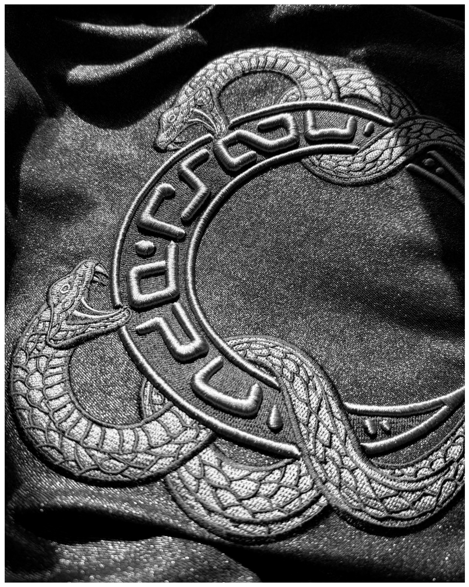 SILVER MOON SERPENT ZIP-HOODIE