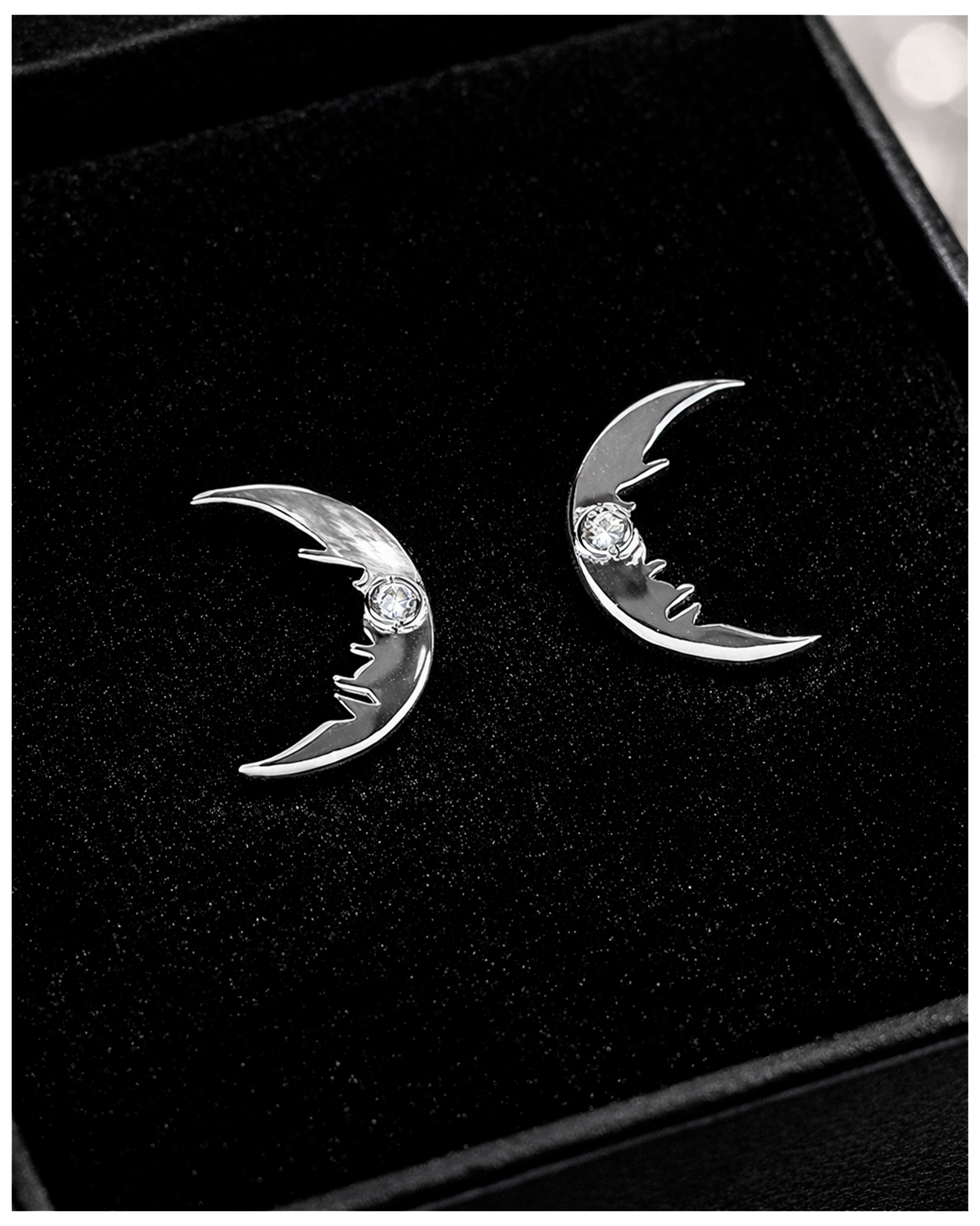 LUNAR SILVER EARRINGS
